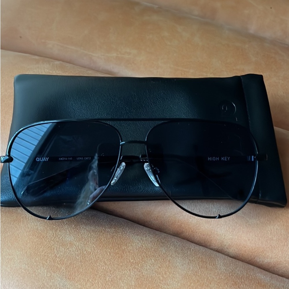 Quay Australia Black Gradient Aviator Sunglasses